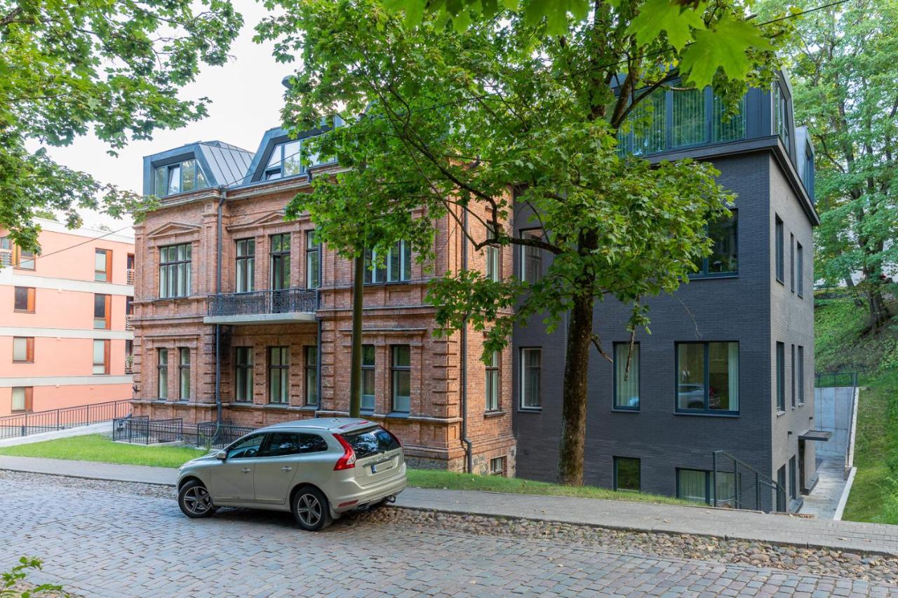 Vallikraavi Lux * Tartu